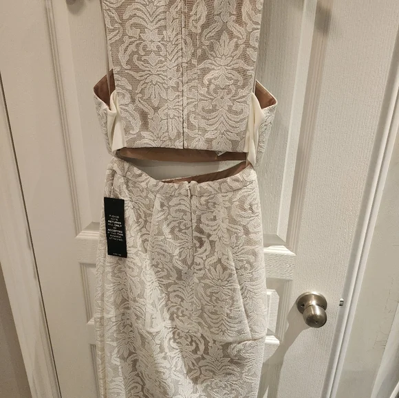 BCBG Max Azaria NWT "Ellyson" Crop Top & Skirt Pairing Size S - Picture 10 of 12